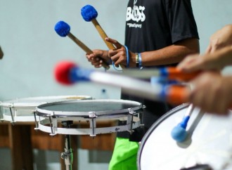 Bombinhas e Porto Belo recebem oficinas de percussão no mês de abril